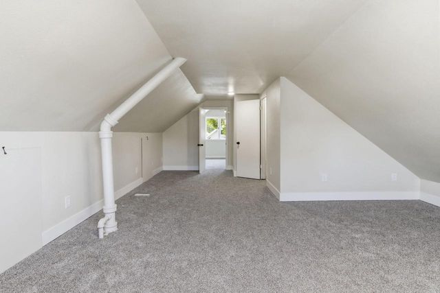 2251 S 73rd STREET, West Allis, WI 53219