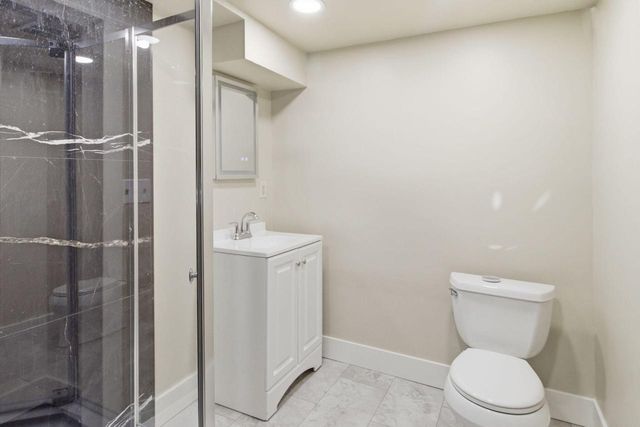 2251 S 73rd STREET, West Allis, WI 53219