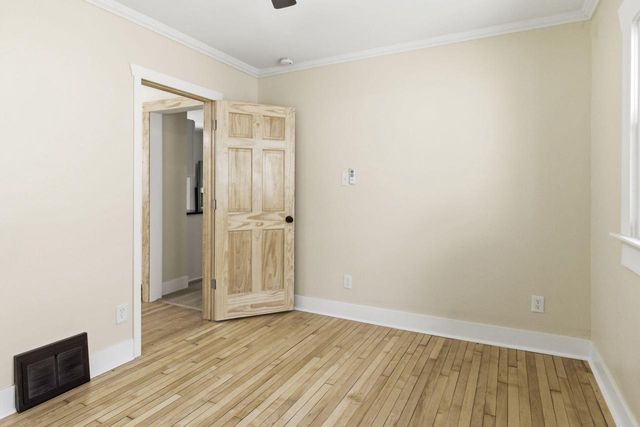 2251 S 73rd STREET, West Allis, WI 53219