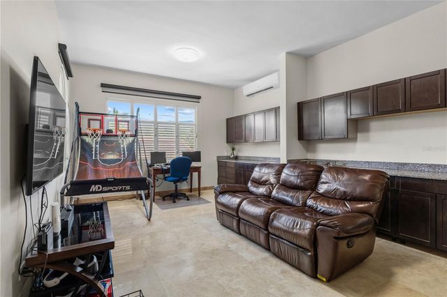 E10 C5, Guaynabo, PR 00969