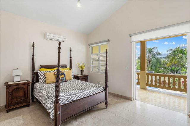 E10 C5, Guaynabo, PR 00969