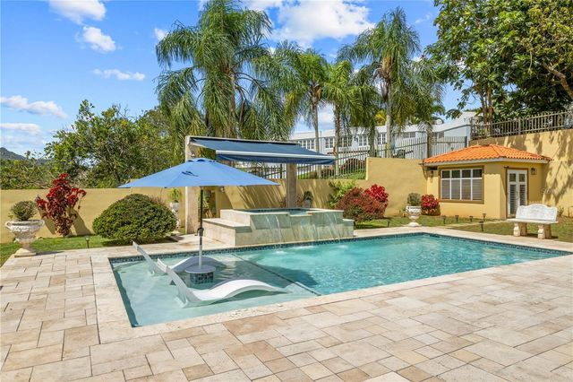 E10 C5, Guaynabo, PR 00969