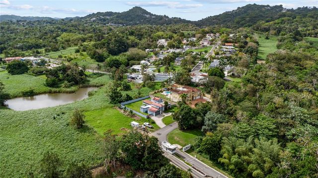 E10 C5, Guaynabo, PR 00969