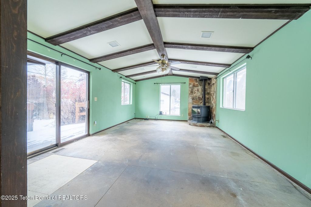 700 E PEARL Avenue, Jackson, WY 83001 photo 5