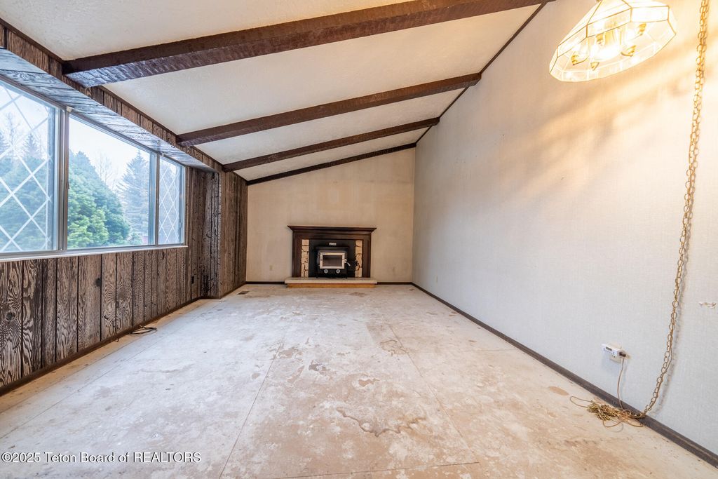 700 E PEARL Avenue, Jackson, WY 83001 photo 7