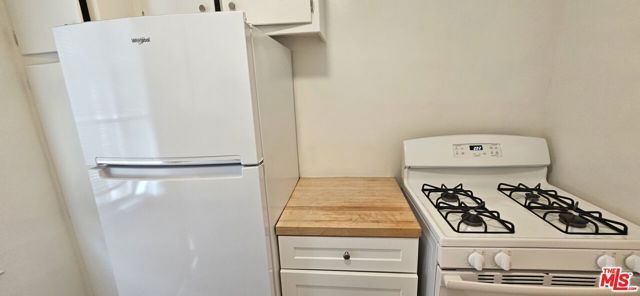 1227 S Holt Avenue, Los Angeles, CA 90035