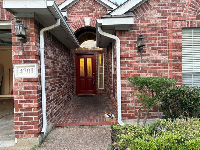 4701 Seachest Lane, Arlington, TX 76016