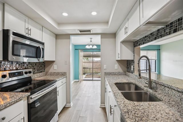 1310 MOUNTAINVIEW DRIVE 105, Tampa, FL 33612