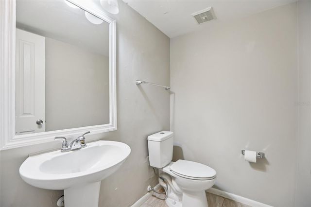 1310 MOUNTAINVIEW DRIVE 105, Tampa, FL 33612