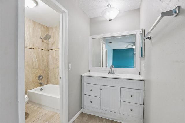 1310 MOUNTAINVIEW DRIVE 105, Tampa, FL 33612