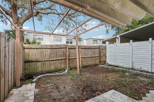 1310 MOUNTAINVIEW DRIVE 105, Tampa, FL 33612