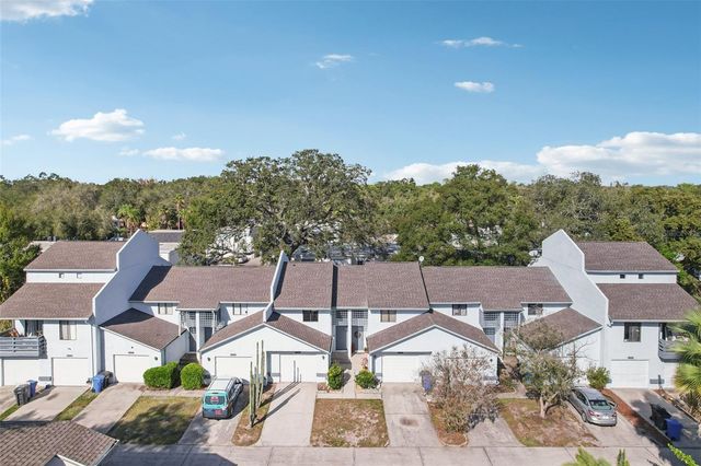 1310 MOUNTAINVIEW DRIVE 105, Tampa, FL 33612