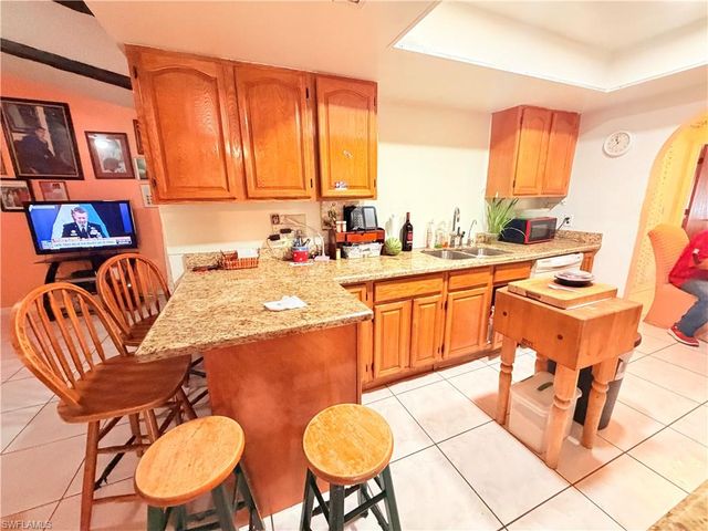 1439 15th ST, Cape Coral, FL 33990
