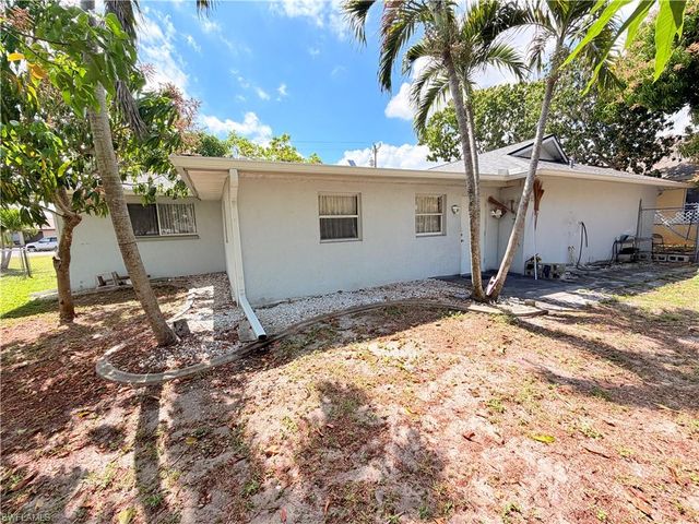 1439 15th ST, Cape Coral, FL 33990