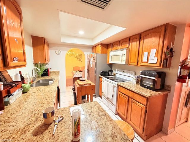 1439 15th ST, Cape Coral, FL 33990