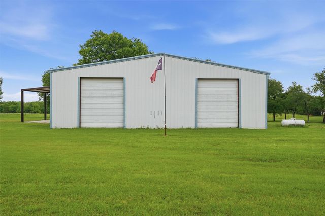2700 Randell Lake Road, Denison, TX 75020