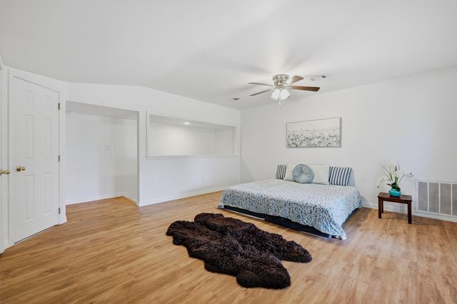 2700 Randell Lake Road, Denison, TX 75020