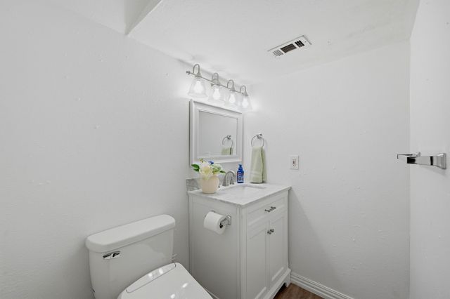 2700 Randell Lake Road, Denison, TX 75020