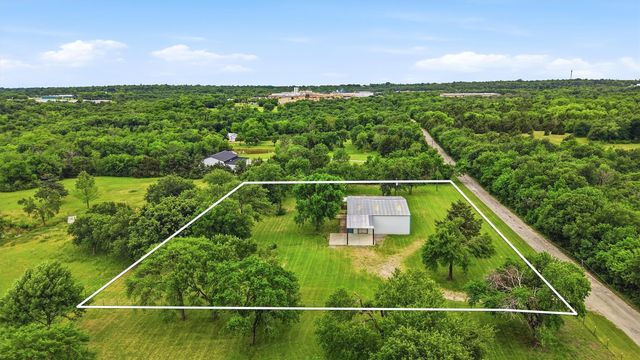 2700 Randell Lake Road, Denison, TX 75020