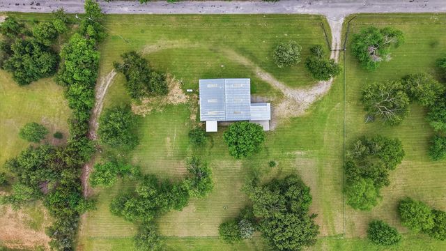 2700 Randell Lake Road, Denison, TX 75020