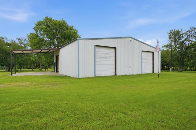 2700 Randell Lake Road, Denison, TX 75020