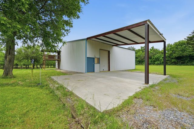 2700 Randell Lake Road, Denison, TX 75020