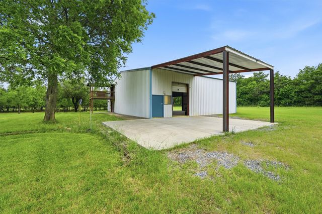 2700 Randell Lake Road, Denison, TX 75020