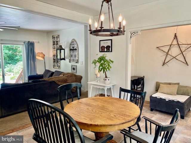 67 FOXHILL RD, Quakertown, PA 18951