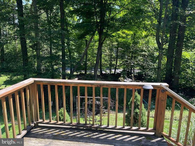 67 FOXHILL RD, Quakertown, PA 18951