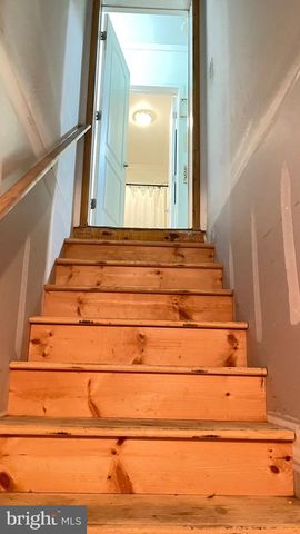 67 FOXHILL RD, Quakertown, PA 18951