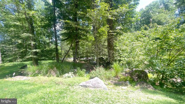 67 FOXHILL RD, Quakertown, PA 18951