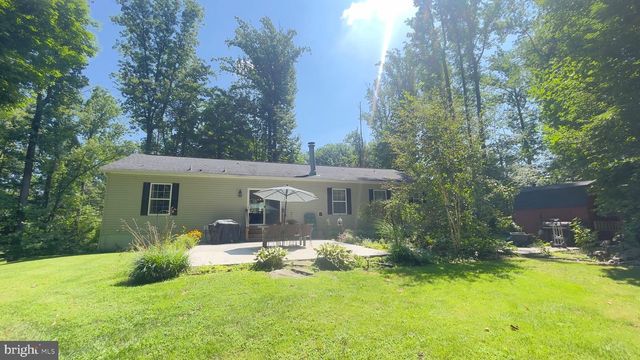 67 FOXHILL RD, Quakertown, PA 18951