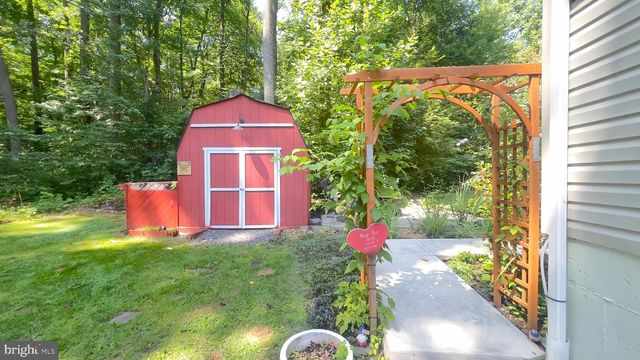 67 FOXHILL RD, Quakertown, PA 18951