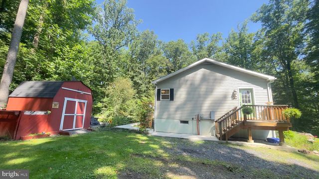 67 FOXHILL RD, Quakertown, PA 18951