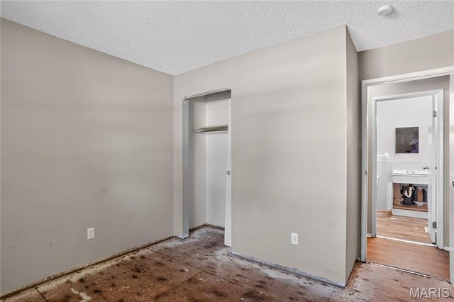 2371 Farflung Drive, Florissant, MO 63031