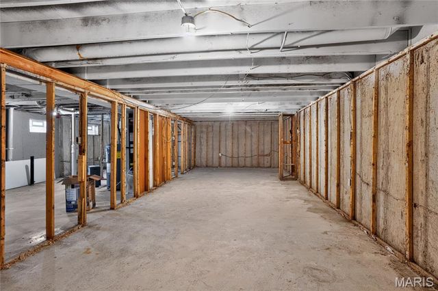 2371 Farflung Drive, Florissant, MO 63031