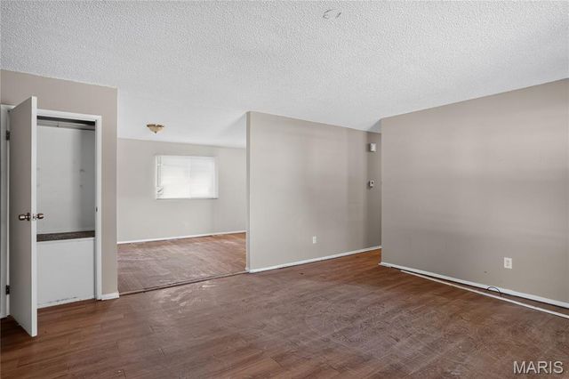 2371 Farflung Drive, Florissant, MO 63031
