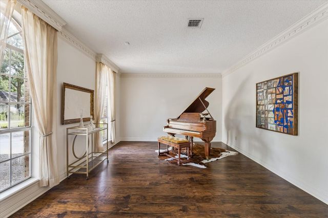 5423 Graystone Lane, Houston, TX 77069