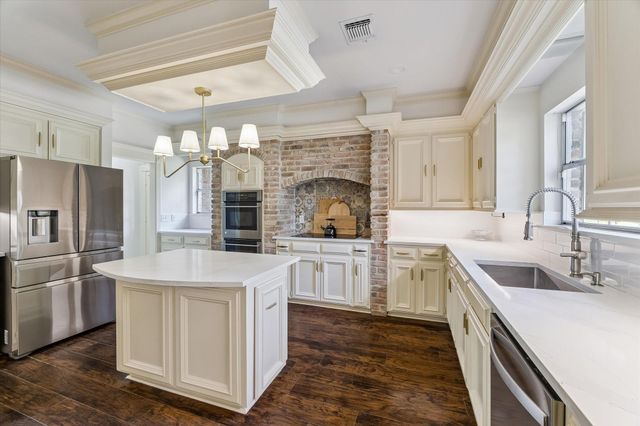 5423 Graystone Lane, Houston, TX 77069