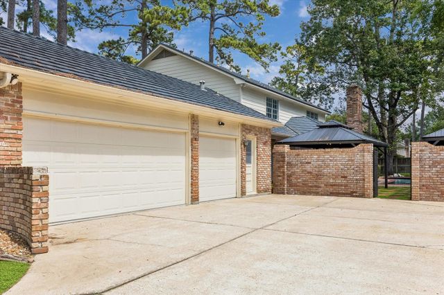 5423 Graystone Lane, Houston, TX 77069