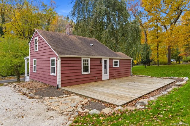 289 E Main Street, Centerport, NY 11721