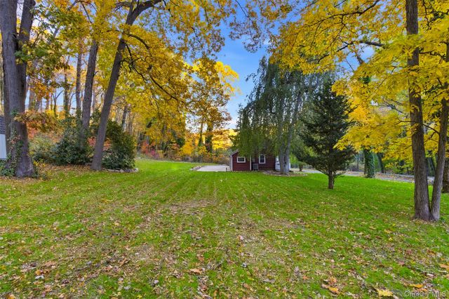 289 E Main Street, Centerport, NY 11721