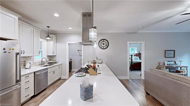 101 Chimney Court, Jamestown, NC 27282