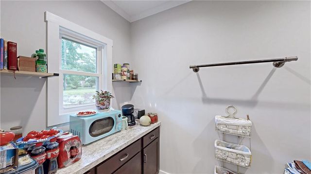 101 Chimney Court, Jamestown, NC 27282