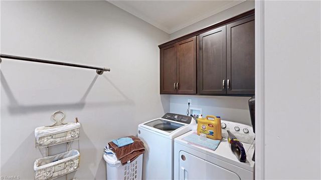 101 Chimney Court, Jamestown, NC 27282
