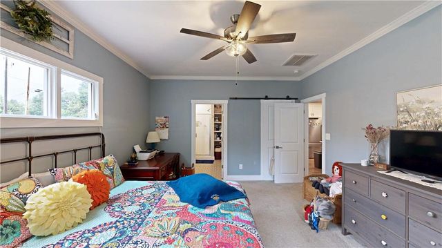 101 Chimney Court, Jamestown, NC 27282
