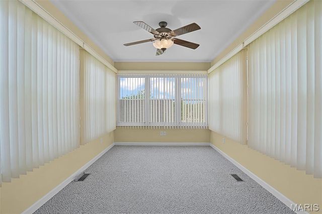 10276 Highbury Lane, St Louis, MO 63123