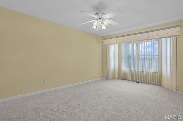 10276 Highbury Lane, St Louis, MO 63123