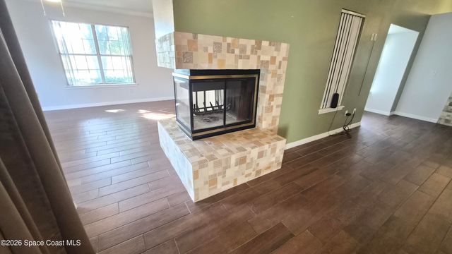 4948 Lake Waterford Way W 203-2, Melbourne, FL 32901