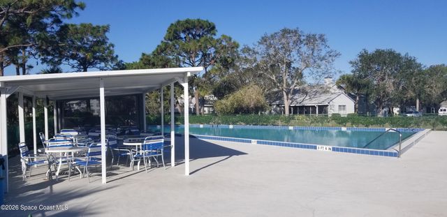 4948 Lake Waterford Way W 203-2, Melbourne, FL 32901